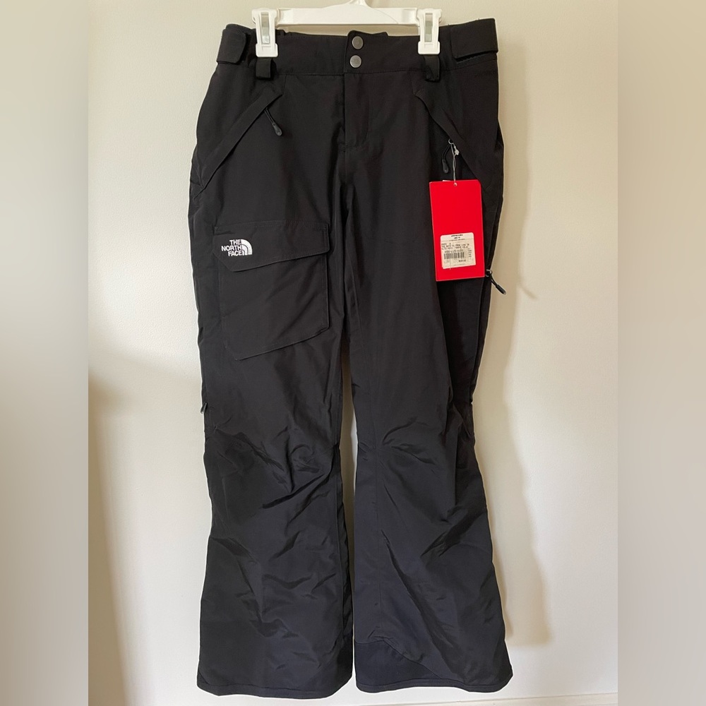 Never been worn north face ski pants (with tags)